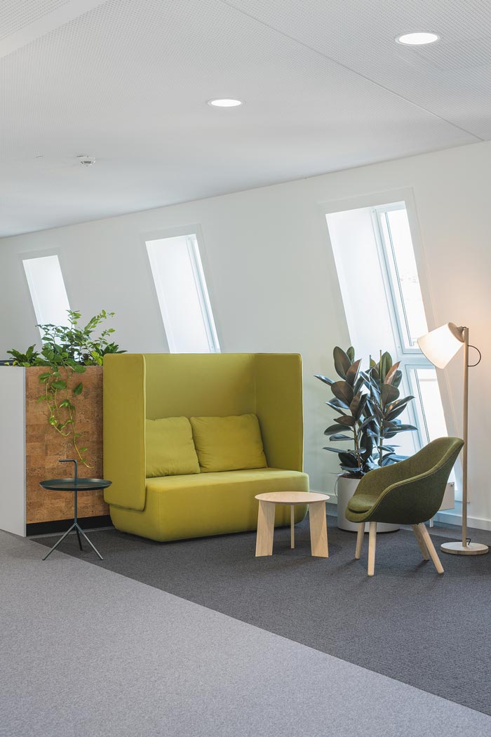 IT咨詢公司辦公室交流區(qū)域裝修設(shè)計(jì)案例效果圖