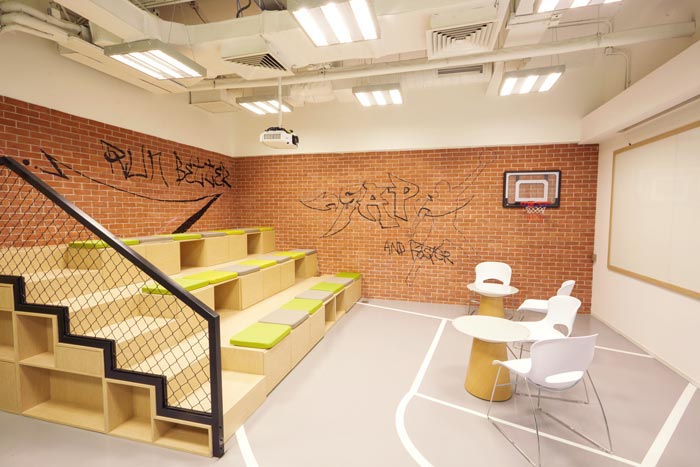 網(wǎng)絡公司辦公室休息區(qū)域裝修設計案例效果圖