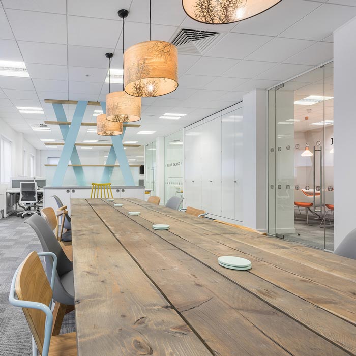 招聘服務(wù)公司辦公室會(huì)議室裝修設(shè)計(jì)案例效果圖