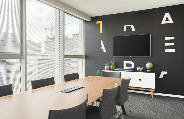 網絡安全服務公司辦公室會議室裝修設計案例效果圖