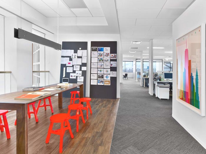 通信服務公司辦公室過道裝修設計案例效果圖