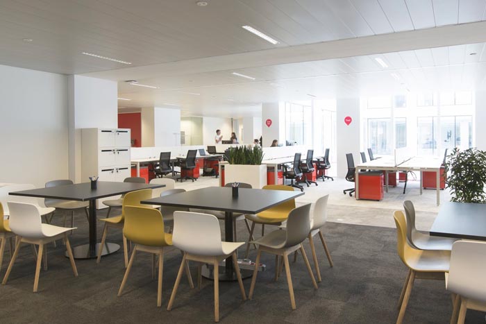 汽車租賃服務公司辦公室辦公區域裝修設計案例效果圖