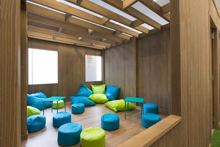 汽車租賃服務公司辦公室休息區域裝修設計案例效果圖