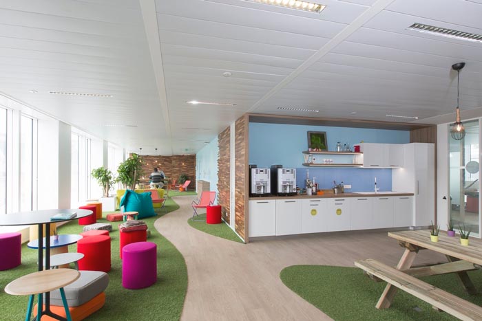 汽車租賃服務公司辦公室洽談區域裝修設計案例效果圖