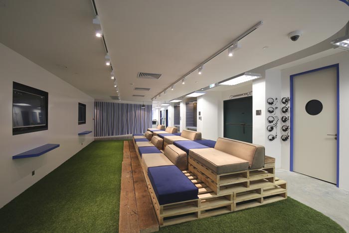 1900平方大型辦公室休息區裝修設計案例效果圖