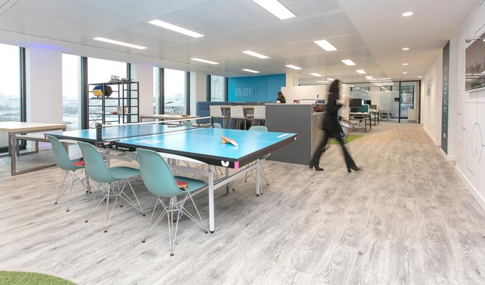 解決方案提供商辦公室活動區(qū)域裝修設(shè)計案例效果圖