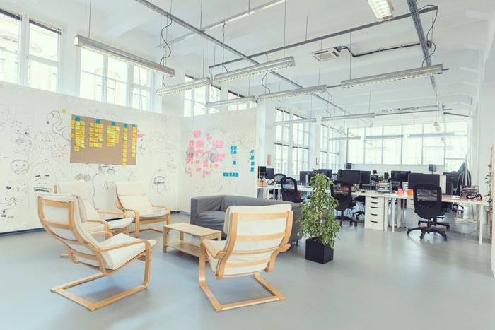 550平方辦公室洽談區(qū)域裝修設計實景圖