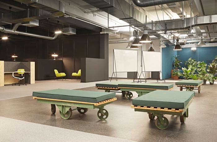 開放創意辦公室活動辦公區域裝修設計實景圖