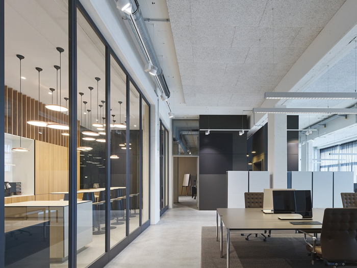 策劃公司小型辦公室動線裝修設計效果圖