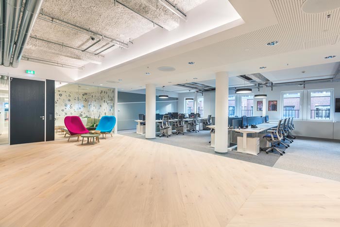 軟件開發(fā)公司辦公室辦公區(qū)域裝修設(shè)計案例效果圖