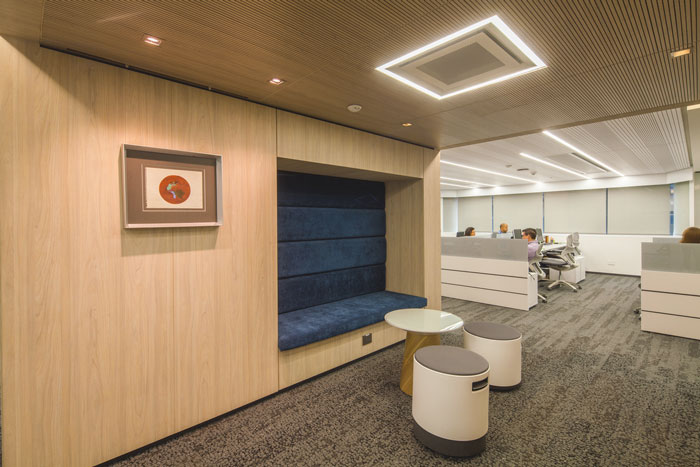 貸款金融公司辦公室辦公區域裝修設計案例效果圖