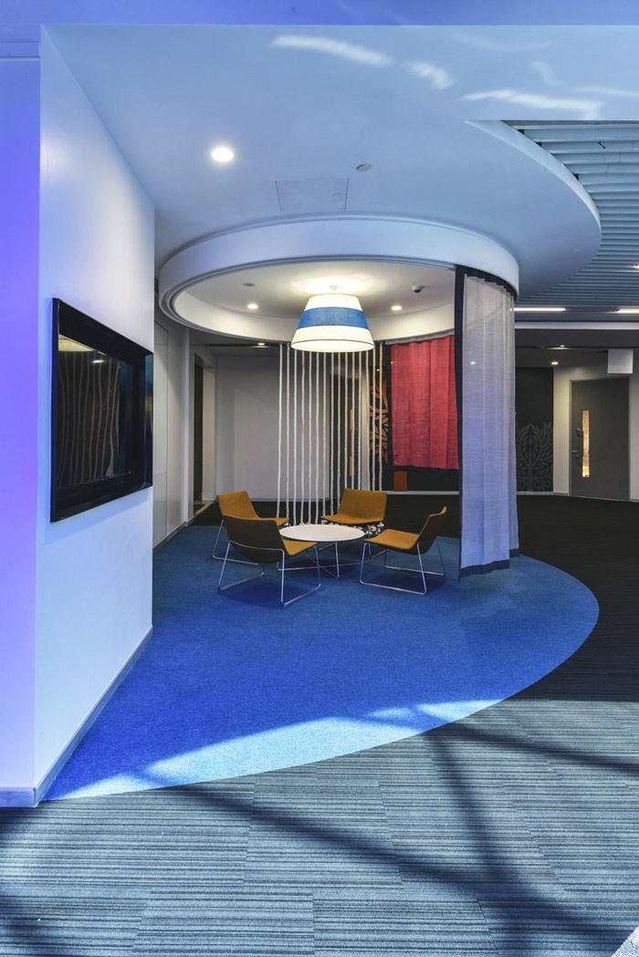 廠房辦公室接待區(qū)裝修設(shè)計(jì)案例效果圖