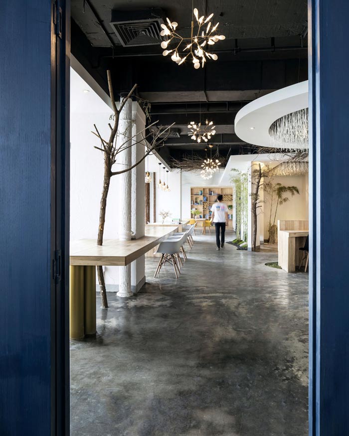 節能環保公司辦公室左側裝修設計案例效果圖