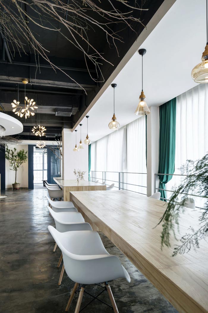 節能環保公司辦公室右側辦公區裝修設計案例效果圖