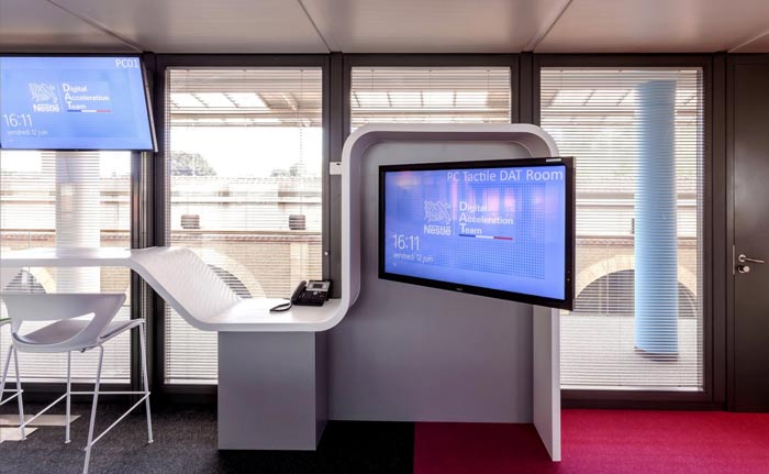 環境監測公司辦公室顯示器裝修設計案例效果圖