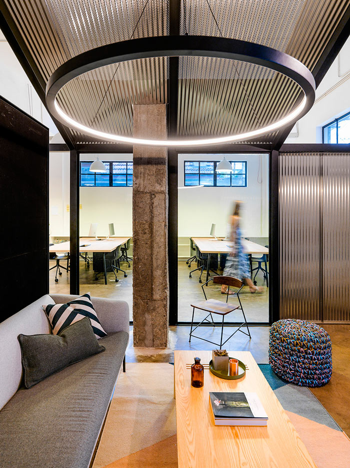 箱包公司辦公室閱讀區裝修設計效果圖