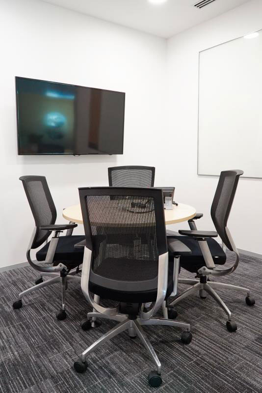 貿(mào)易公司辦公室洽談室裝修設計效果圖