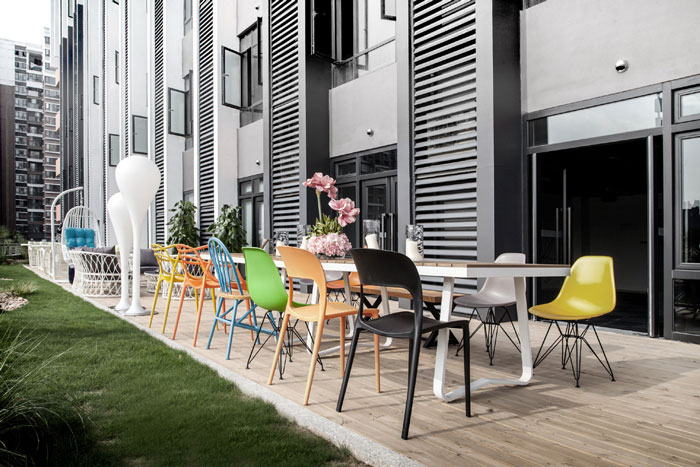 金融科技辦公室戶(hù)外休息區(qū)裝修設(shè)計(jì)效果圖