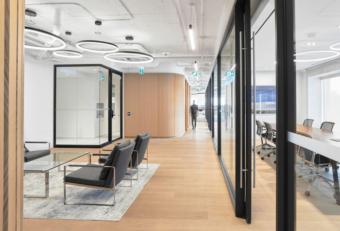 金融風投公司辦公室過道裝修設計效果圖