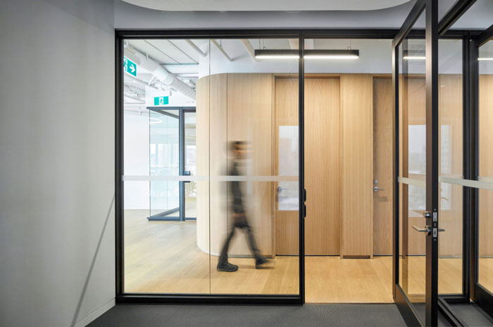 金融風投公司辦公室動線裝修設計效果圖