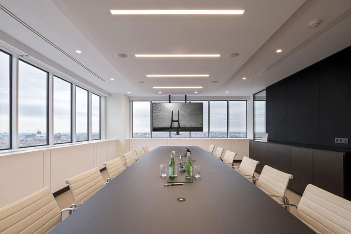 P2P金融公司辦公室會議室裝修設計效果圖