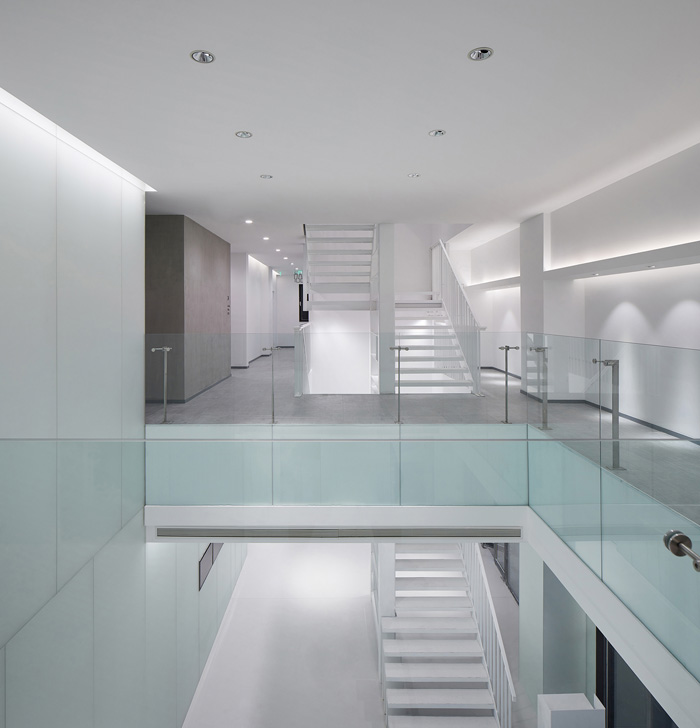 辦公大樓格式塔樓梯裝修設計效果圖