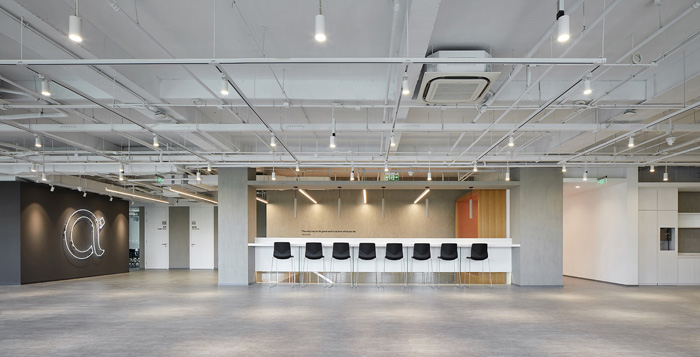 辦公大樓多功能展廳裝修設計效果圖