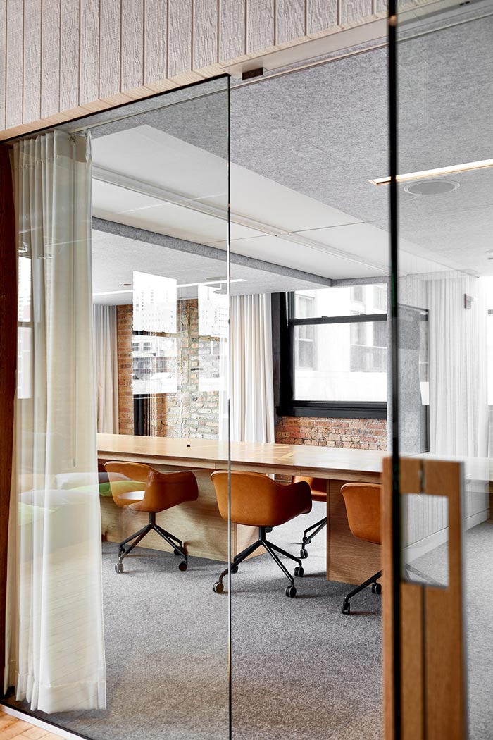 金融行業(yè)辦公室會議室裝修設計效果圖