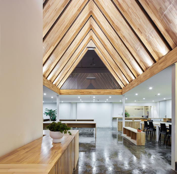 loft辦公室進門區裝修設計效果圖