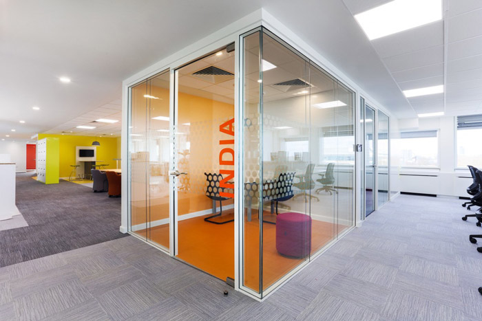 理財公司接待區裝修設計效果圖