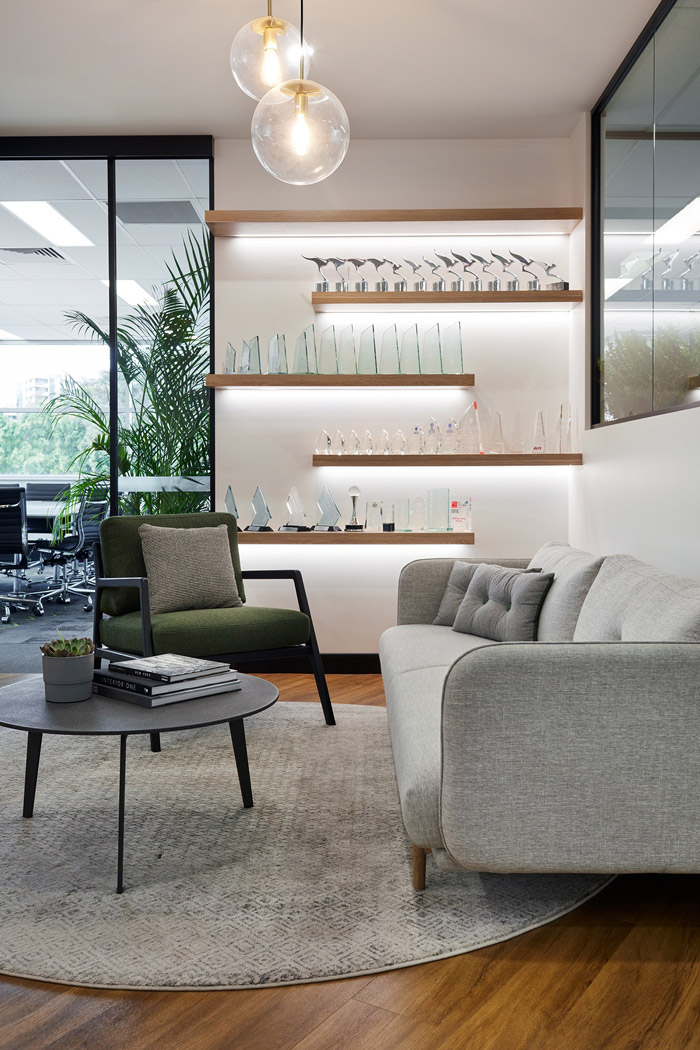 旅行社辦公室接待區(qū)裝修設(shè)計效果圖