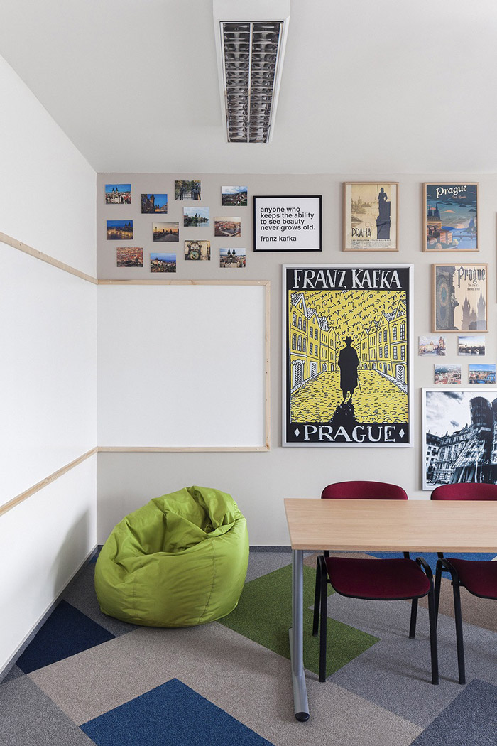 IT培訓學校培訓室裝修設計效果圖