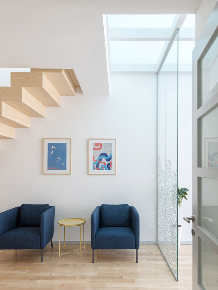 頂層工作室進(jìn)門區(qū)裝修設(shè)計(jì)效果圖