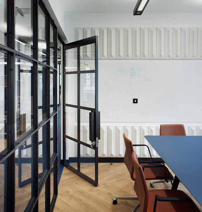 IT公司會議室裝修設計效果圖