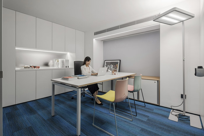 兩層辦公空間總經理辦公室裝修設計方案