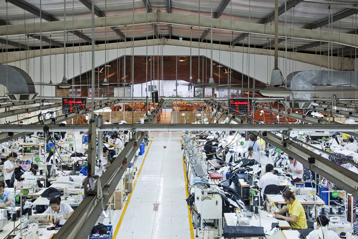 服裝工廠改造辦公室廠區(qū)裝修效果圖