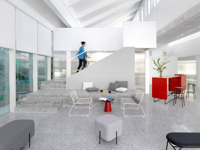 影視辦公室樓梯裝修設計效果圖