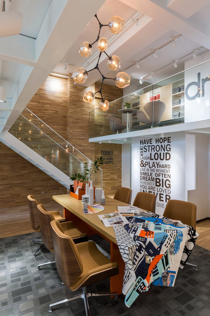 loft辦公室辦公區(qū)裝修效果圖