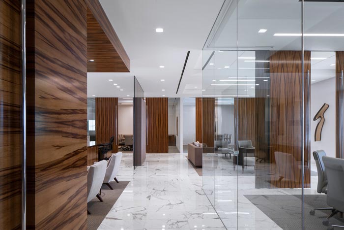 金融服務公司辦公室過道裝修設計效果圖