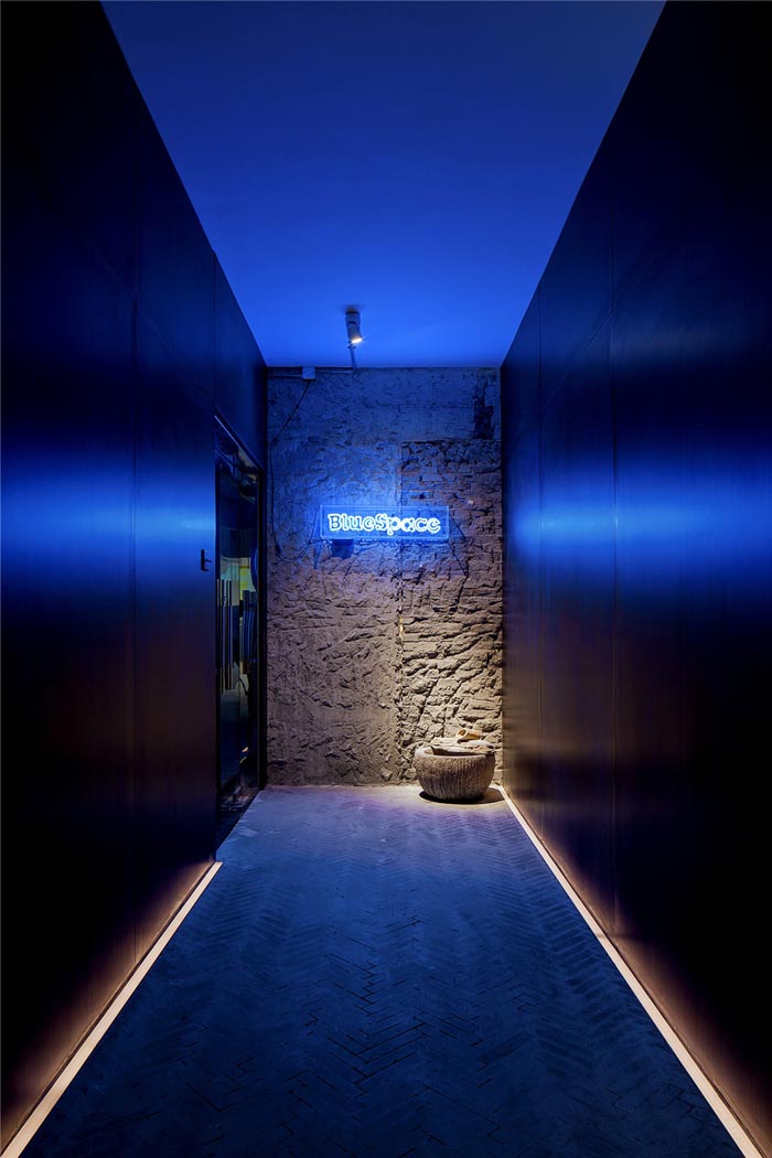 舊公寓改造辦公室入口裝修設(shè)計(jì)效果圖