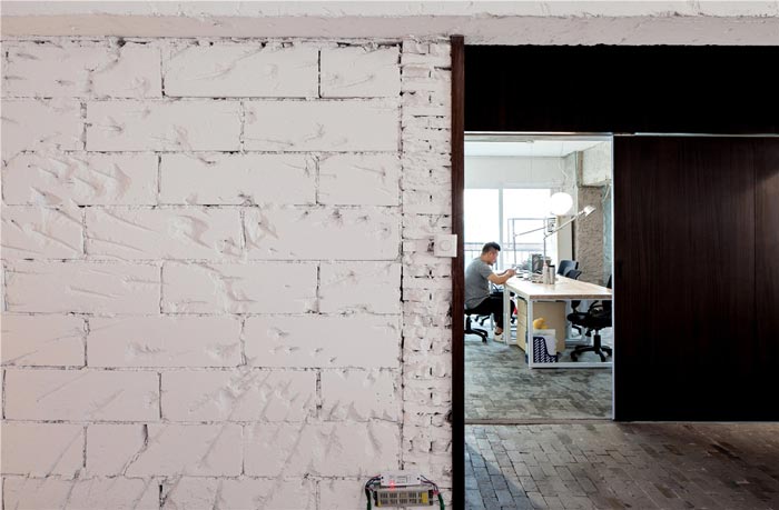 舊公寓改造辦公室辦公區(qū)裝修設(shè)計(jì)效果圖