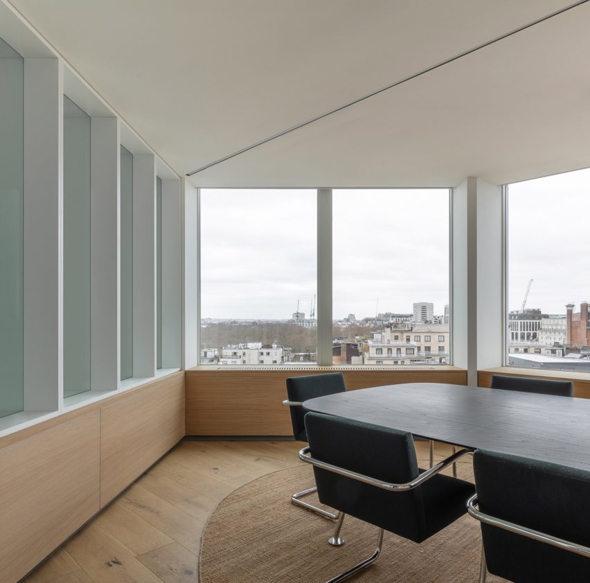 辦公室會議區(qū)